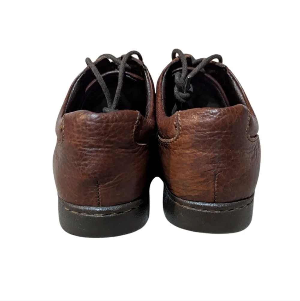 Born Oxford Brown Pebbled Leather size 8.5 Preppy Retro Classic Academia